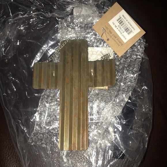 Honey and Me- 'Faith' Cross- silver/gold hue tin vintage rustic design decor-NWT - Picture 3 of 4